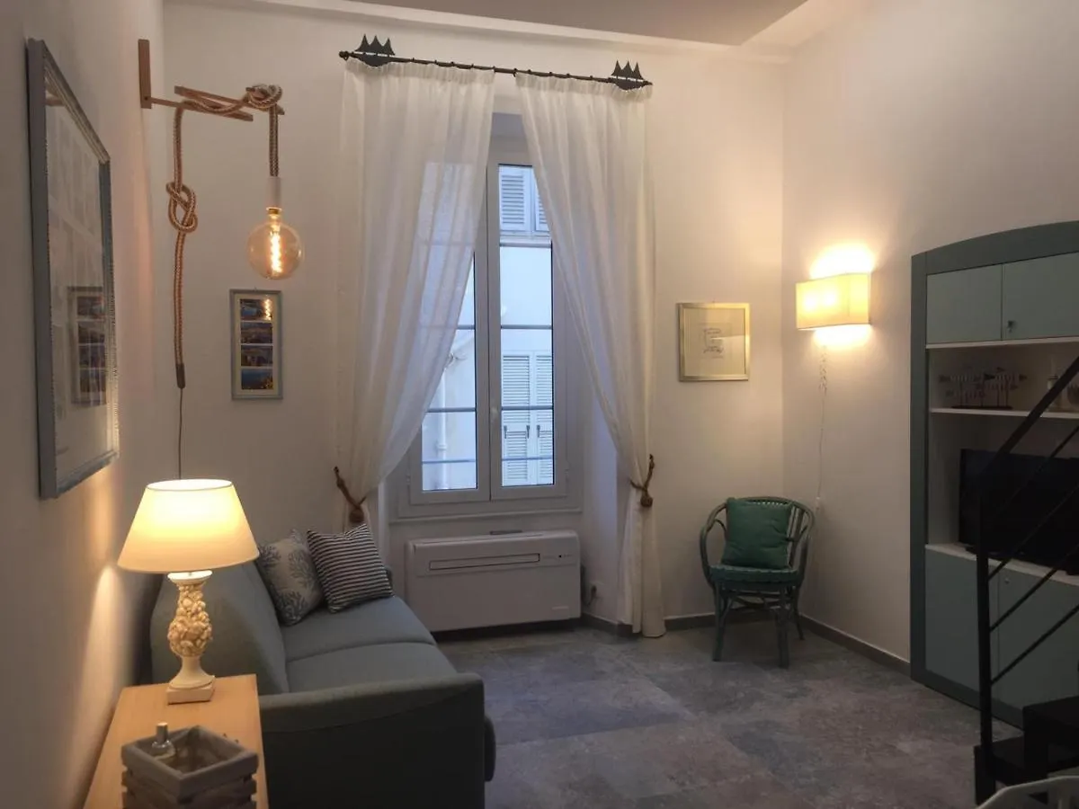 Charmant Studio Avec Mezzanine, Climatise, Au Coeur De Menton, Proche Plages Et Commerces - Fr-1-196-300 Daire